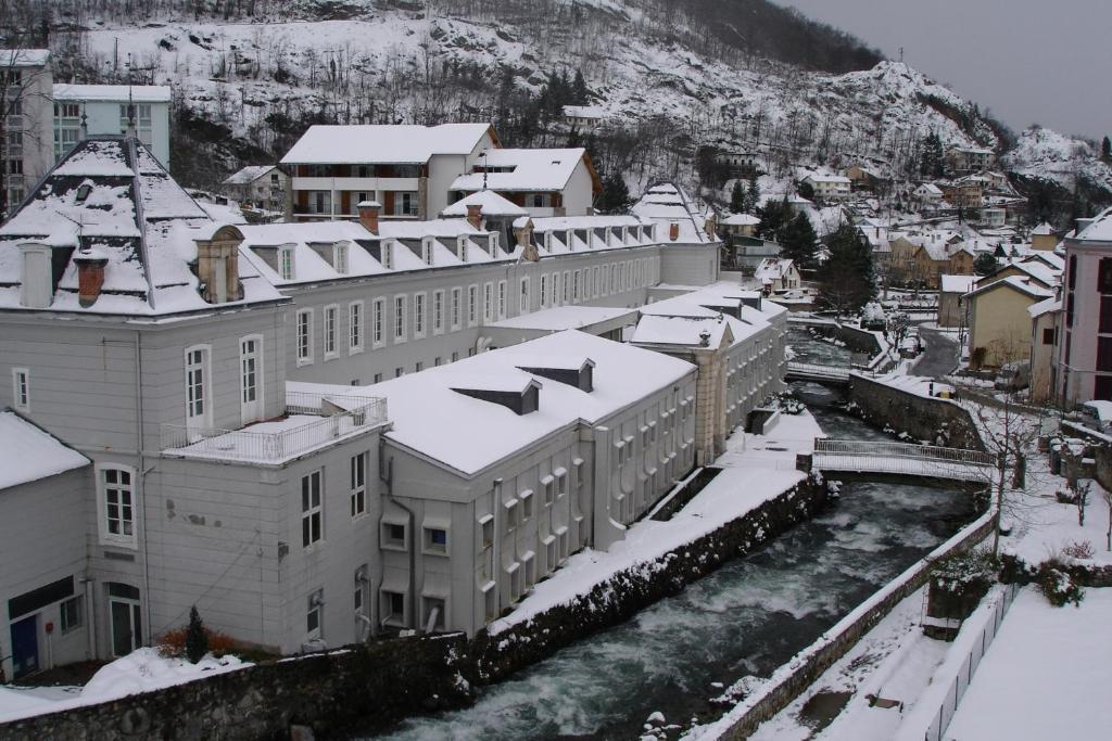 Hotel Le Chalet Акс-ле-Терм Экстерьер фото